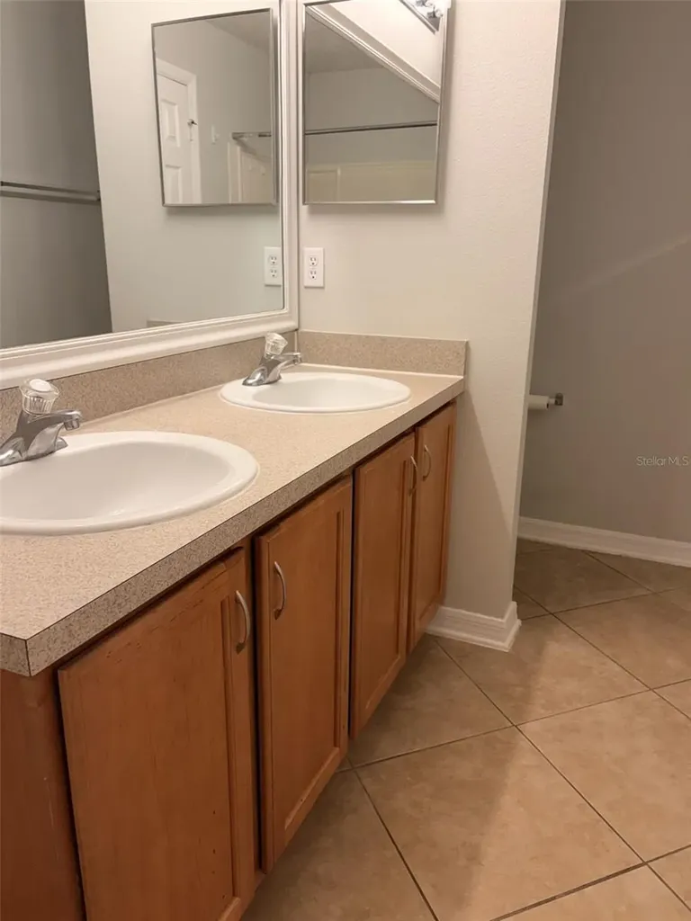 736 Bristol Forest Way Orlando FL 32828