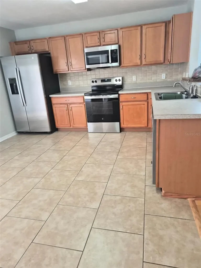 736 Bristol Forest Way Orlando FL 32828