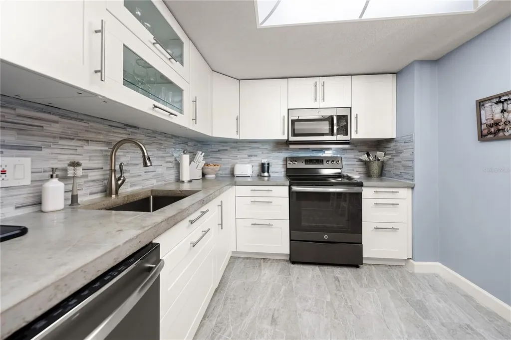 675 S Gulfview Boulevard Clearwater Beach FL 33767
