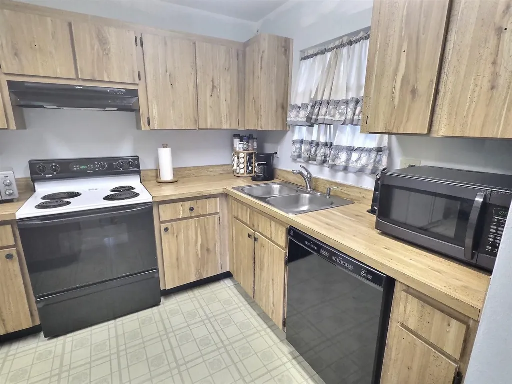 2922 Lichen Lane Clearwater FL 33760