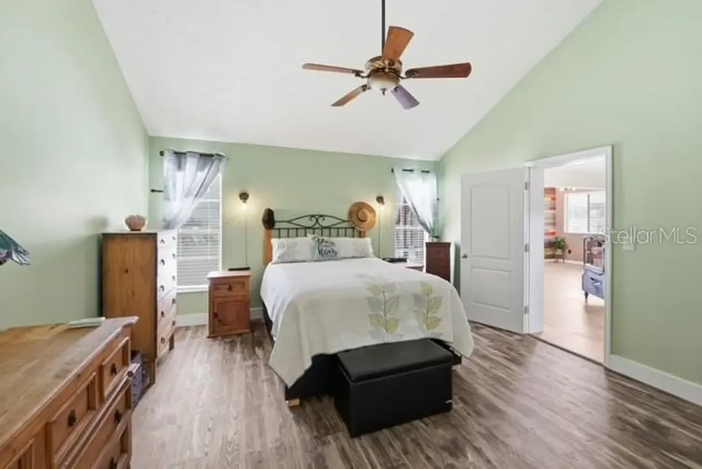 24016 Starling Circle Land O Lakes FL 34639