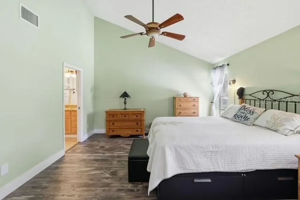 24016 Starling Circle Land O Lakes FL 34639
