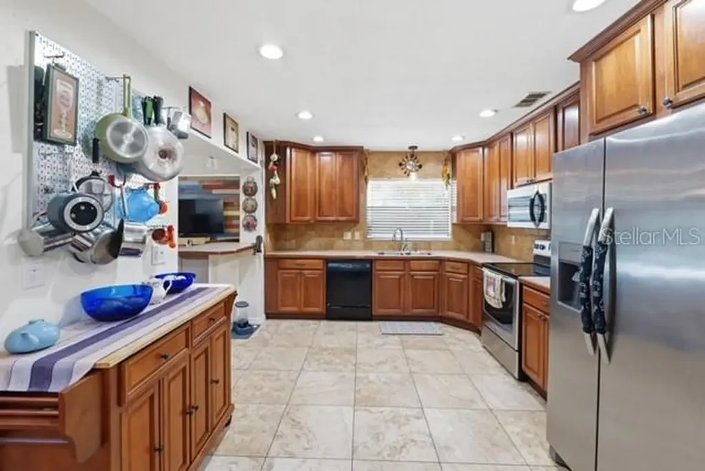 24016 Starling Circle Land O Lakes FL 34639