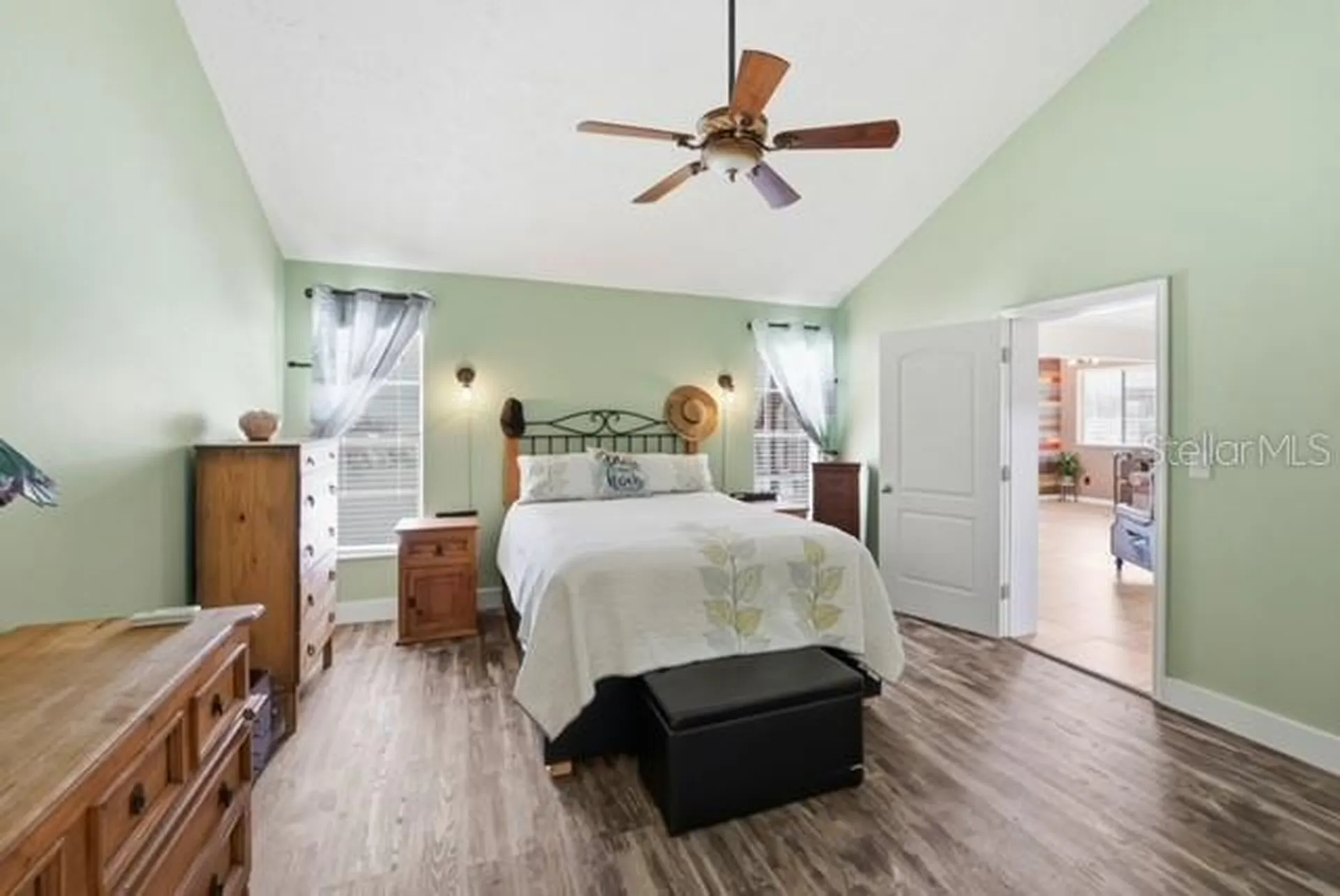 24016 Starling Circle Land O Lakes FL 34639
