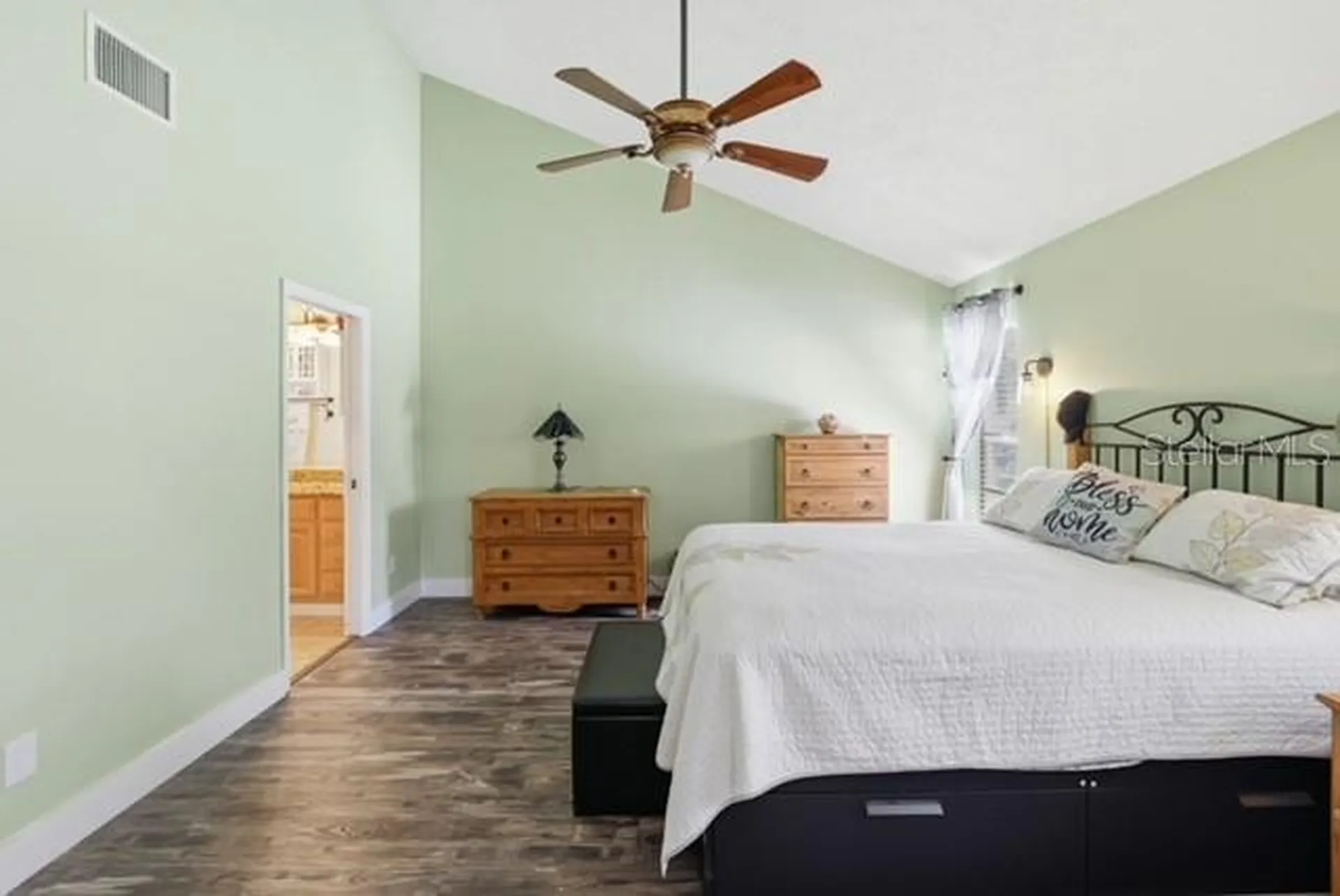 24016 Starling Circle Land O Lakes FL 34639