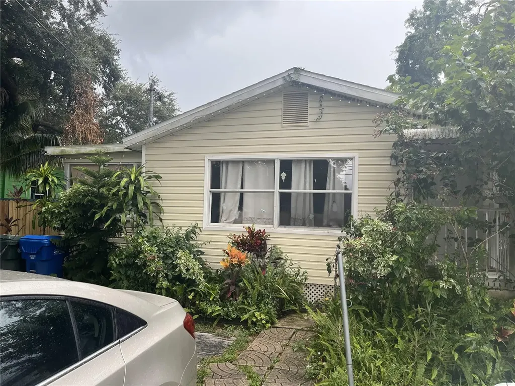 1127 Auburn Street Clearwater FL 33756