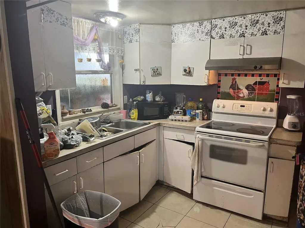 1127 Auburn Street Clearwater FL 33756