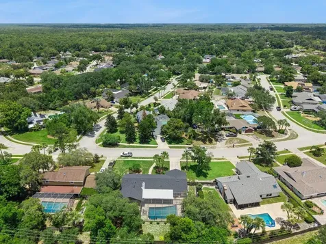 516 Woodview Drive Longwood FL 32779