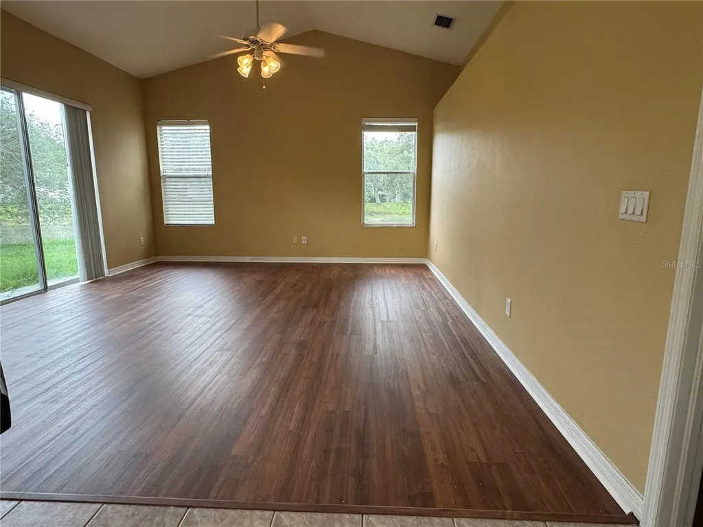 10207 Quails Landing Avenue Tampa FL 33647