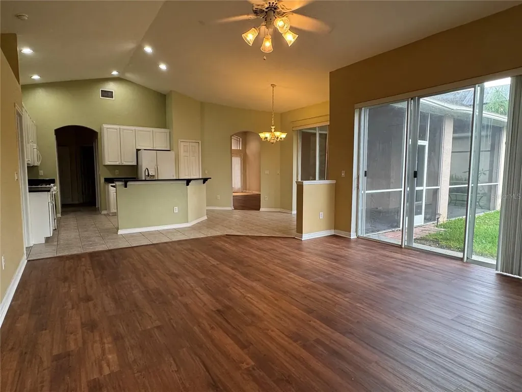 10207 Quails Landing Avenue Tampa FL 33647