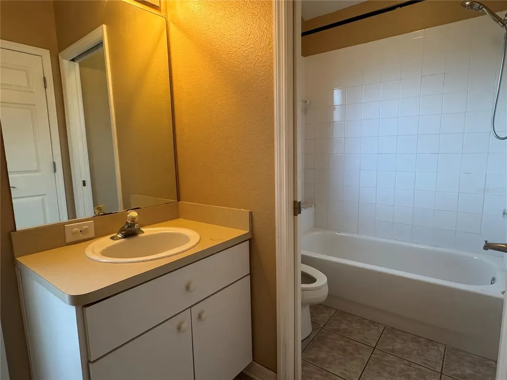 10207 Quails Landing Avenue Tampa FL 33647