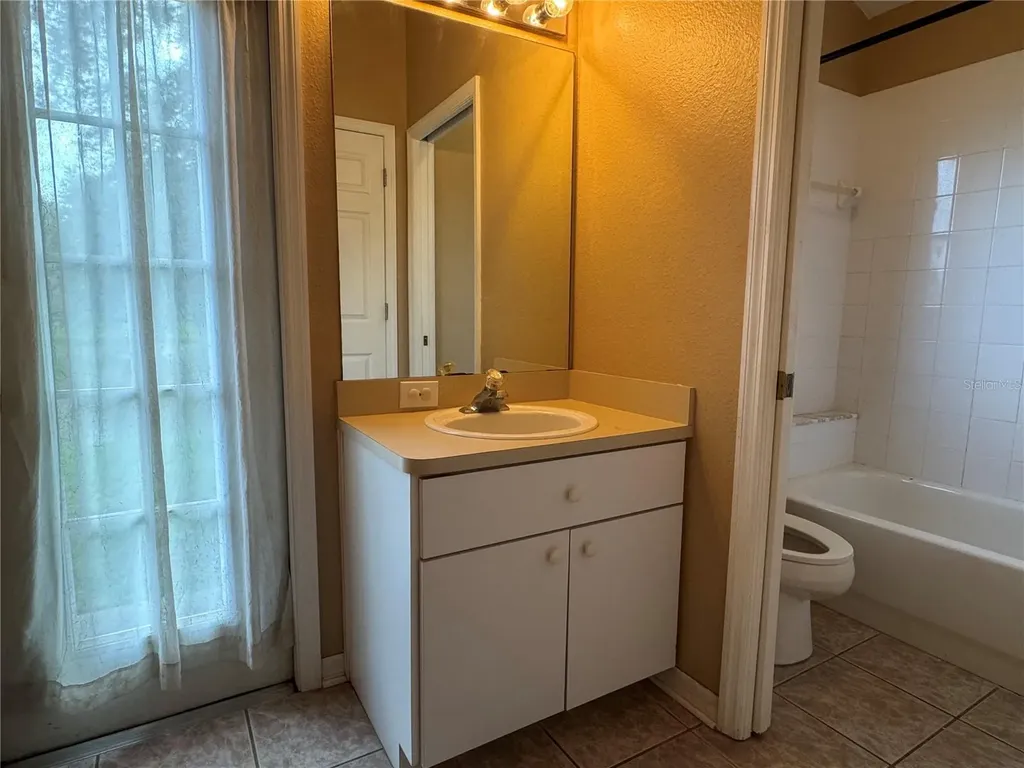 10207 Quails Landing Avenue Tampa FL 33647