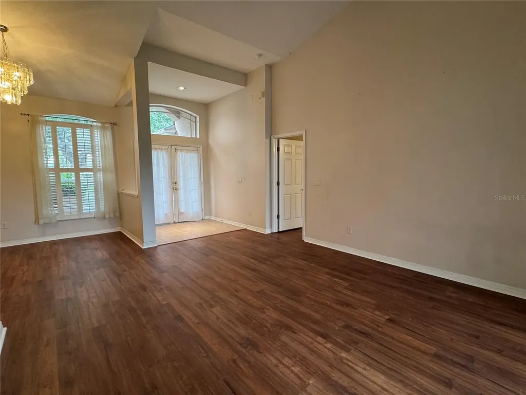 10207 Quails Landing Avenue Tampa FL 33647