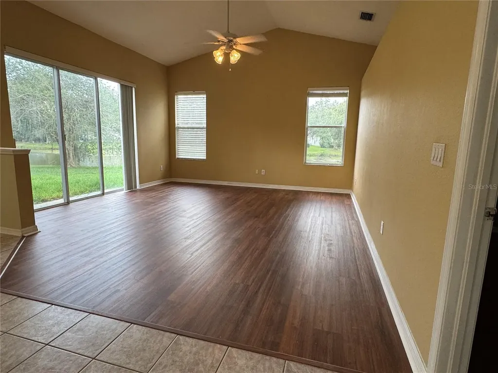 10207 Quails Landing Avenue Tampa FL 33647