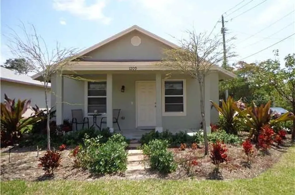 1209 S Dixie Highway Delray Beach FL 33483