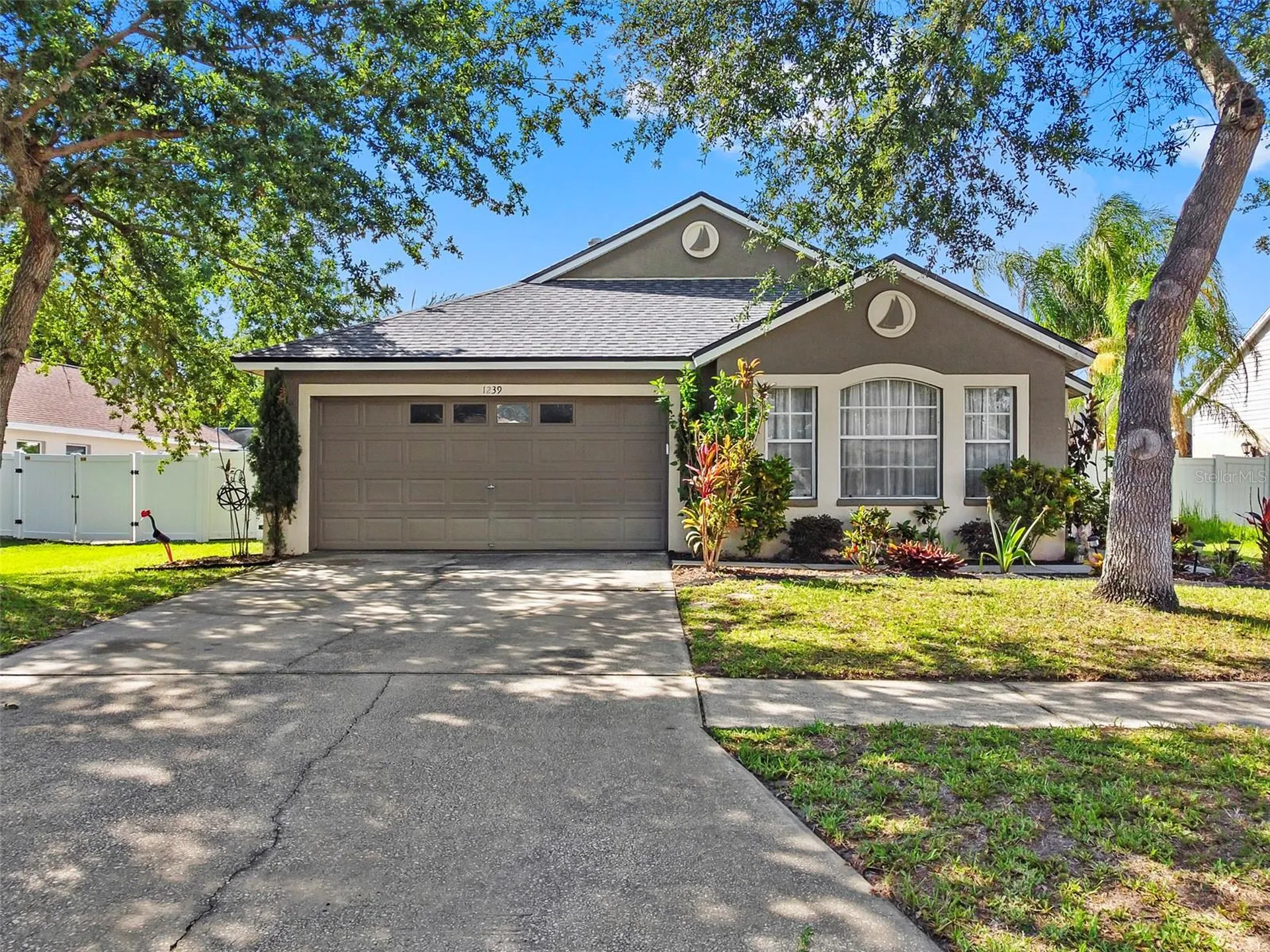1239 Avonwood Court Lutz FL 33559