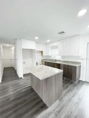 710 SW 9th Street Delray Beach FL 33444