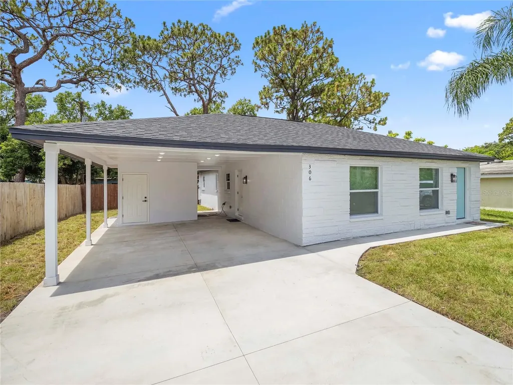 306 Floral Drive Tampa FL 33613