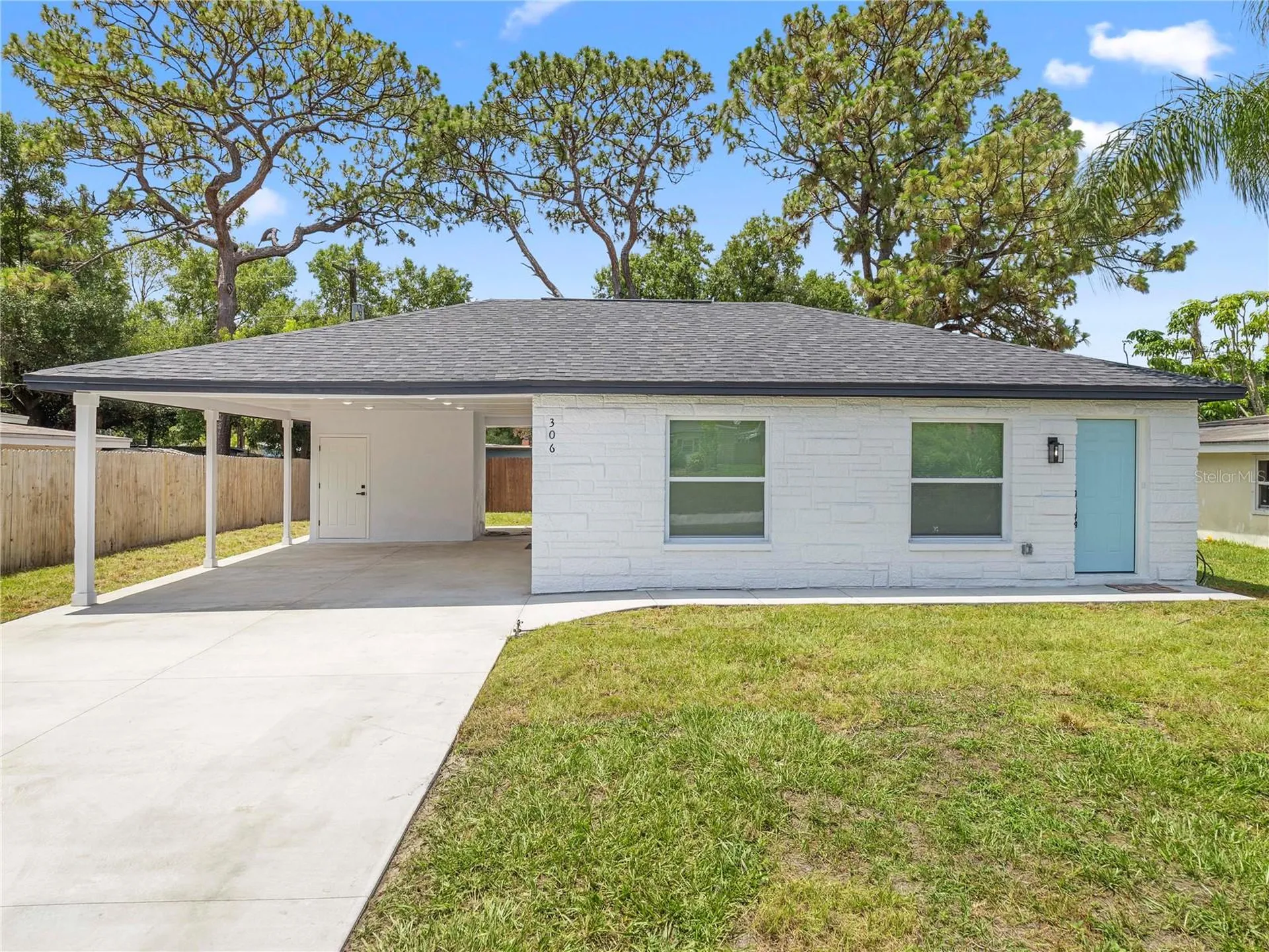 306 Floral Drive Tampa FL 33613