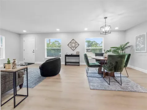 306 Floral Drive Tampa FL 33613