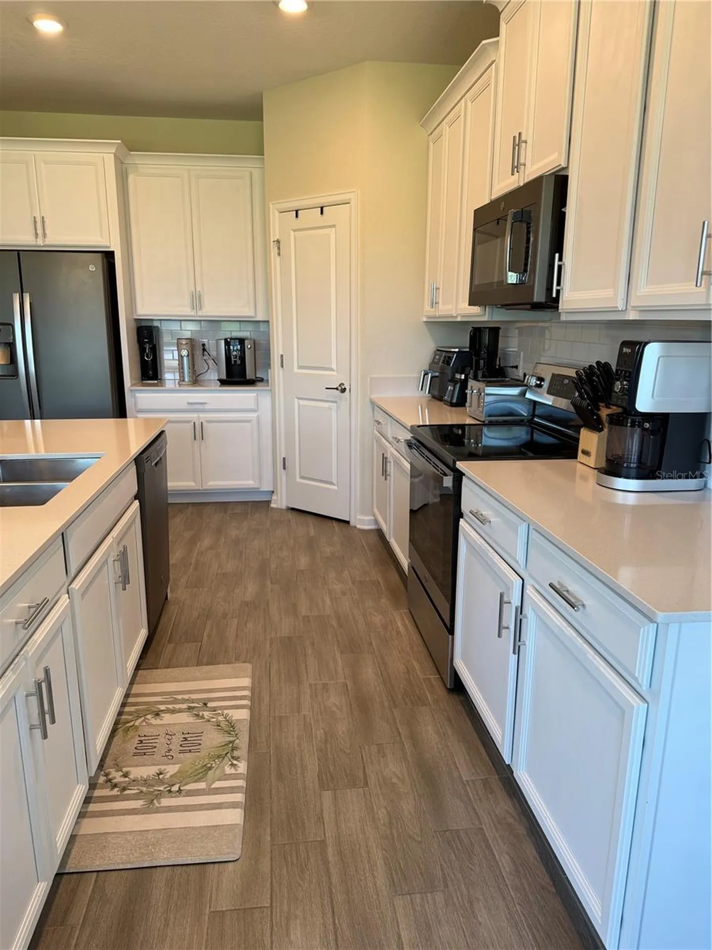8999 Fluffy Lie Court Davenport FL 33896
