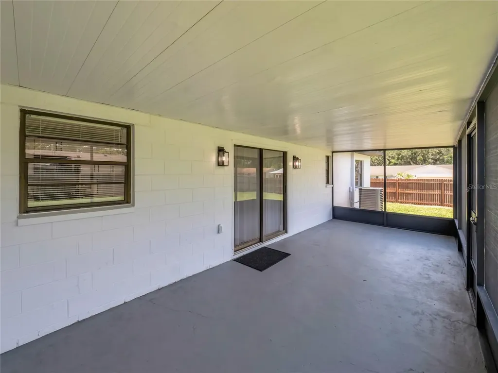 5213 Colfax Place Seffner FL 33584