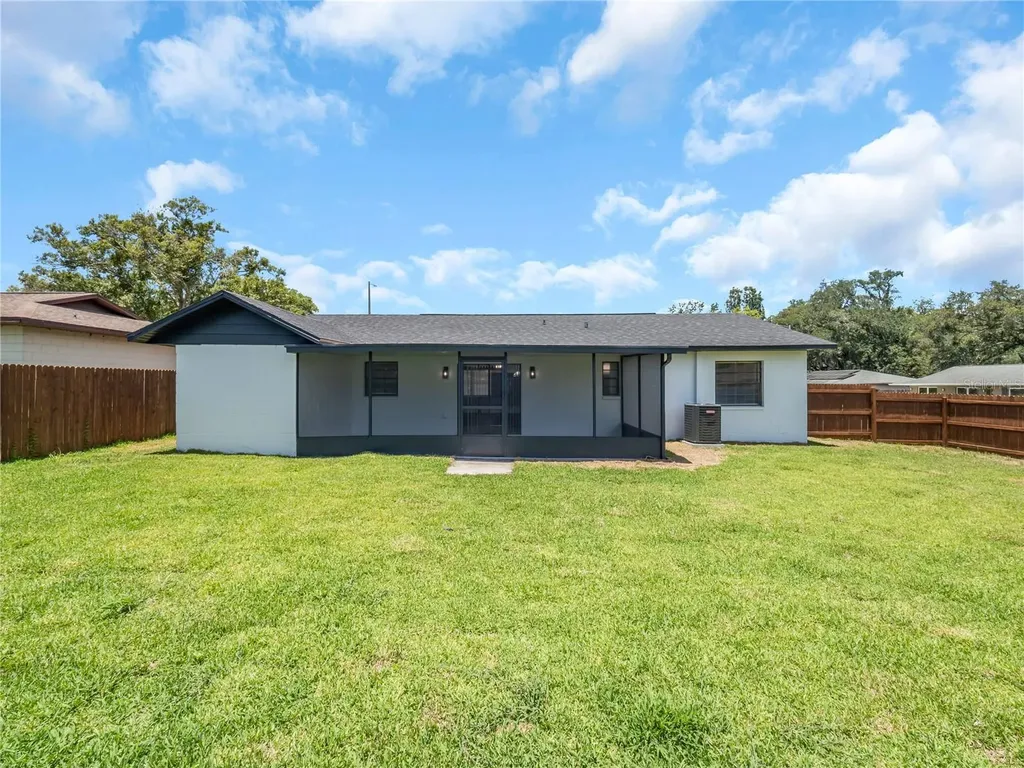 5213 Colfax Place Seffner FL 33584
