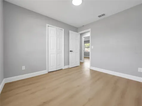 5213 Colfax Place Seffner FL 33584
