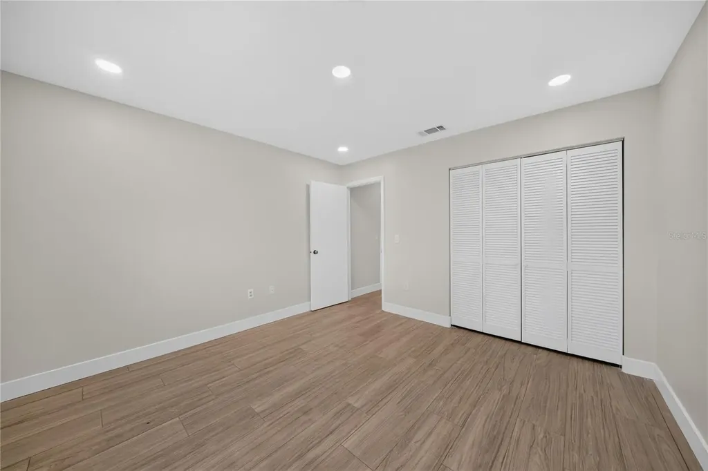 2007 59th Circle S St Petersburg FL 33712