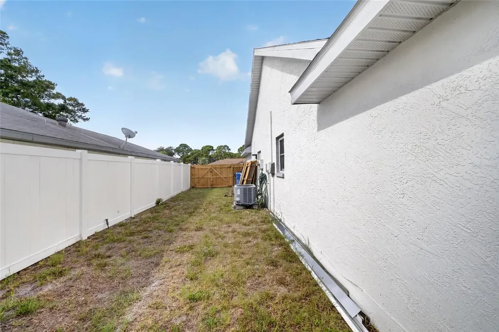 2007 59th Circle S St Petersburg FL 33712