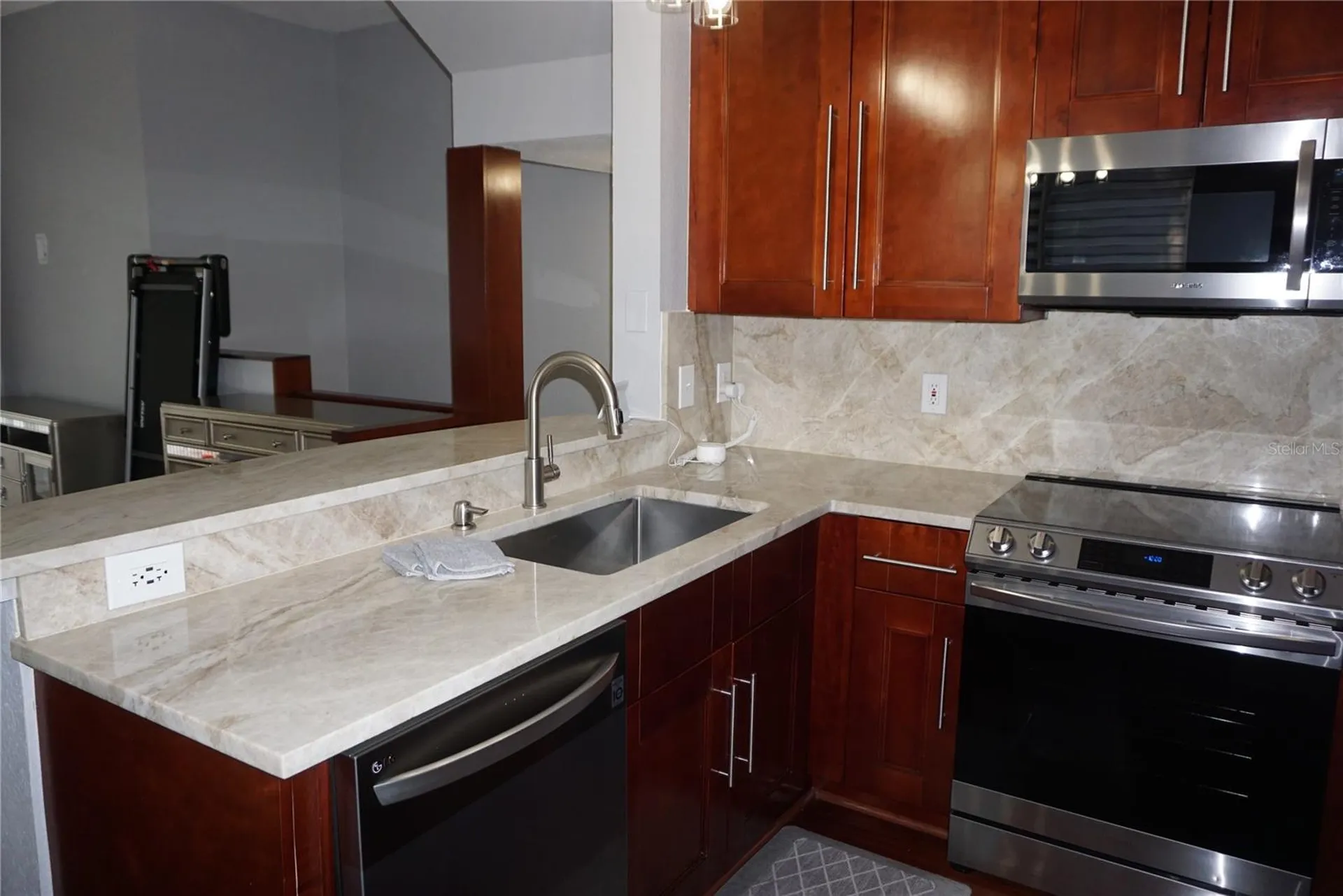 716 Promenade Place Tampa FL 33602