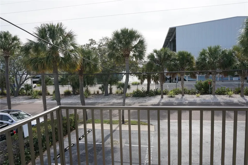 3753 46th Avenue S St Petersburg FL 33711