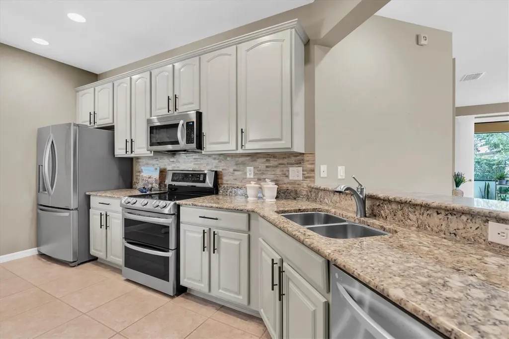 335 Seneca Falls Drive Apollo Beach FL 33572