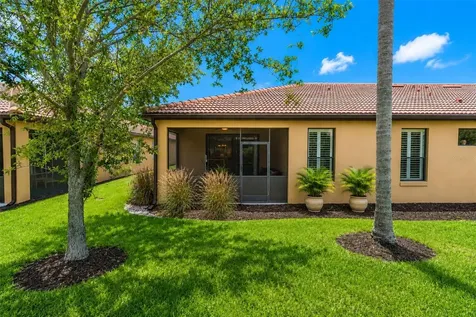 335 Seneca Falls Drive Apollo Beach FL 33572