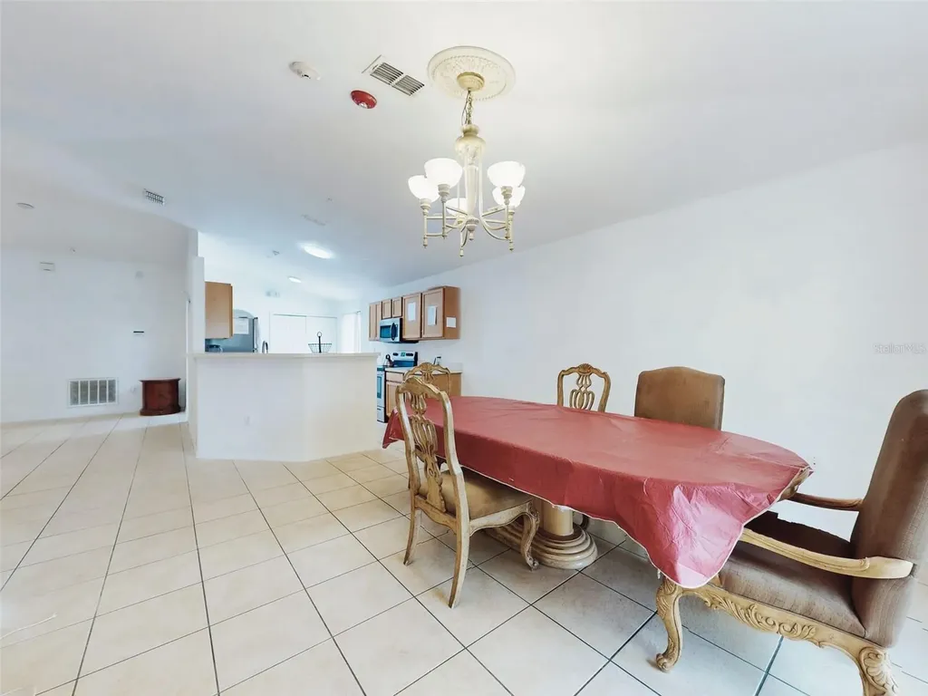 185 Winding Cove Avenue Apopka FL 32703