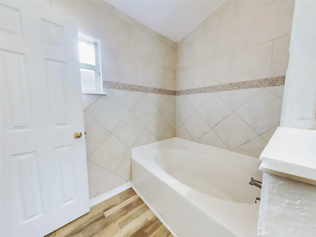 185 Winding Cove Avenue Apopka FL 32703