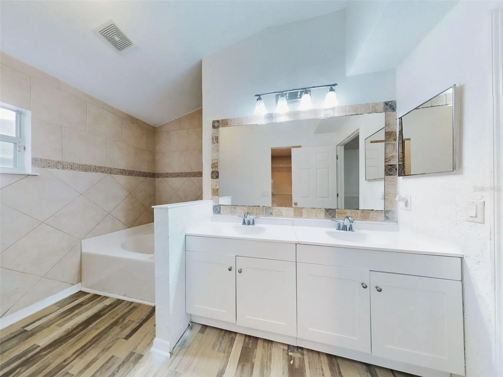 185 Winding Cove Avenue Apopka FL 32703