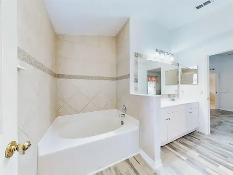 185 Winding Cove Avenue Apopka FL 32703