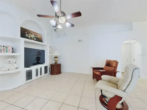 185 Winding Cove Avenue Apopka FL 32703