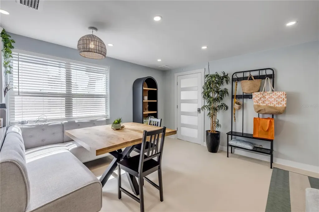 308 Due East Street New Smyrna Beach FL 32169