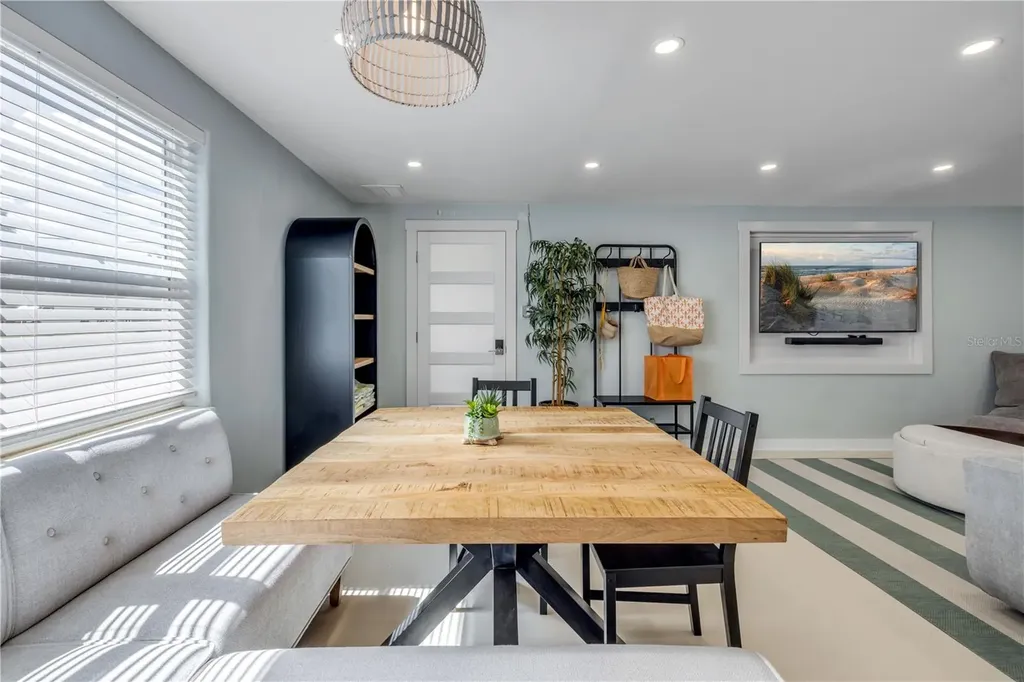 308 Due East Street New Smyrna Beach FL 32169