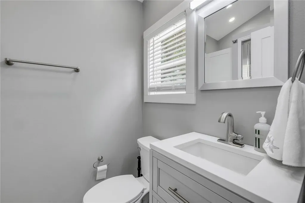 308 Due East Street New Smyrna Beach FL 32169