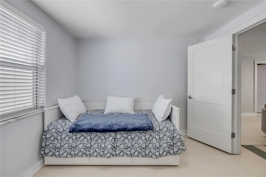 308 Due East Street New Smyrna Beach FL 32169