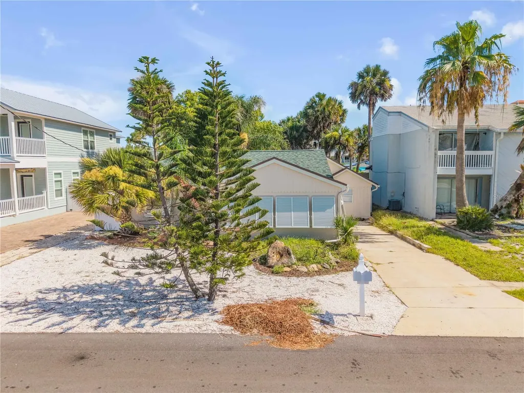 308 Due East Street New Smyrna Beach FL 32169