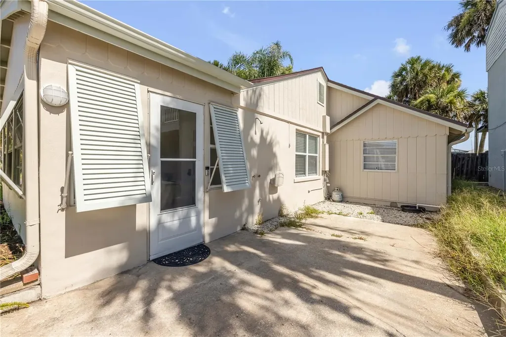 308 Due East Street New Smyrna Beach FL 32169