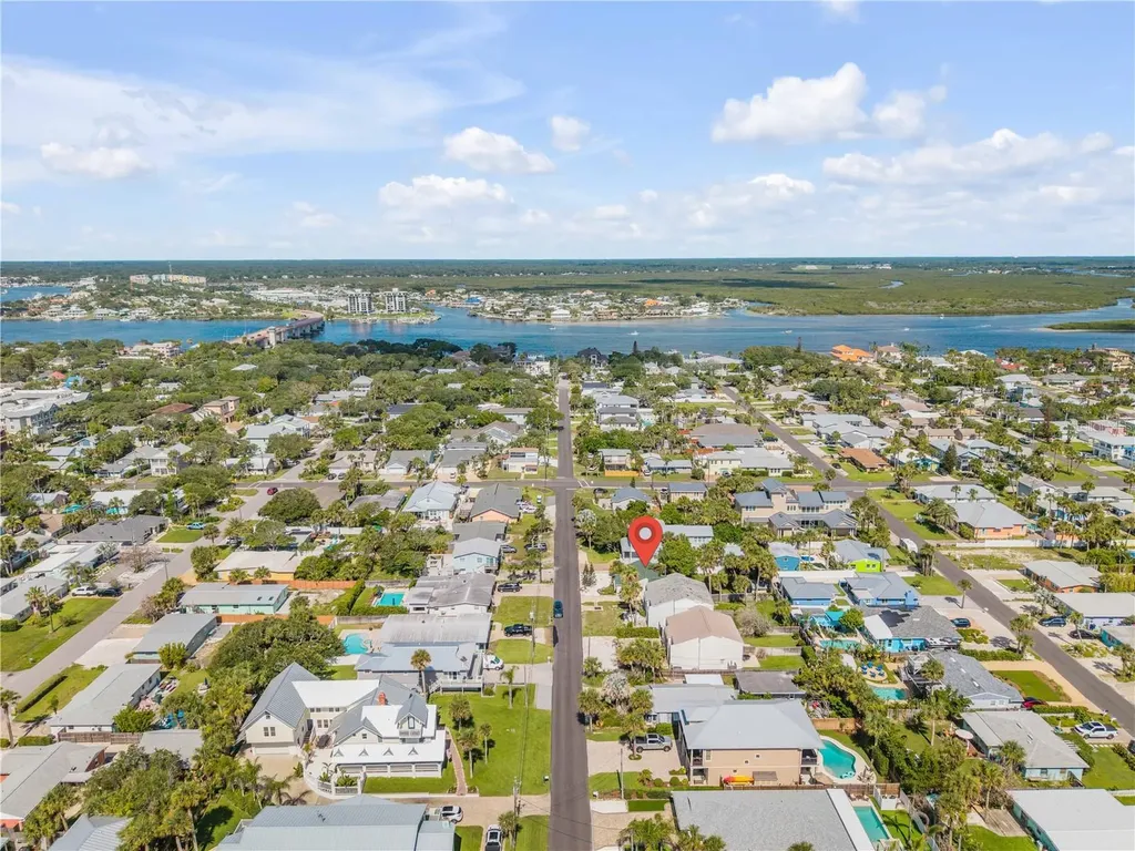 308 Due East Street New Smyrna Beach FL 32169