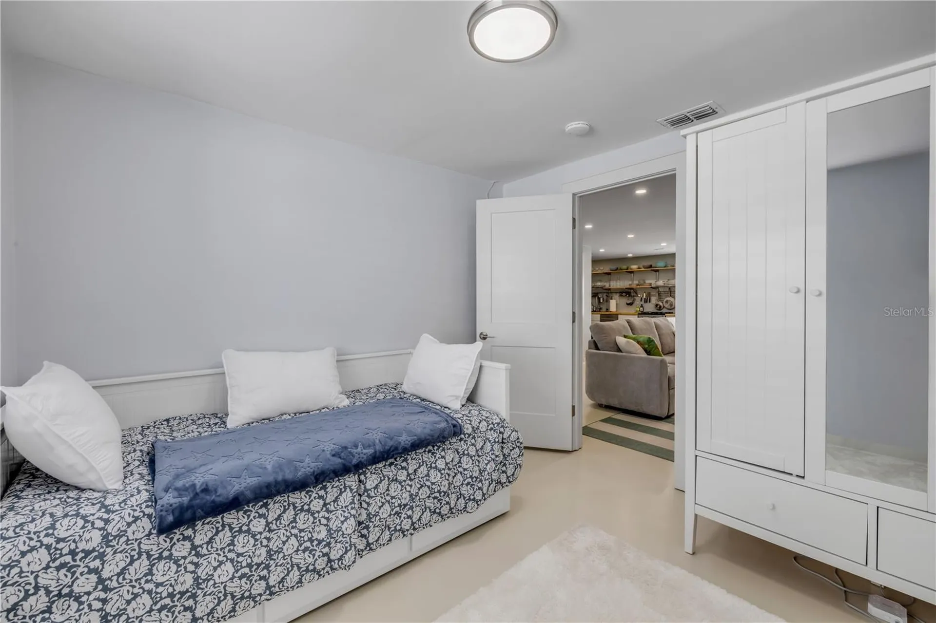 308 Due East Street New Smyrna Beach FL 32169