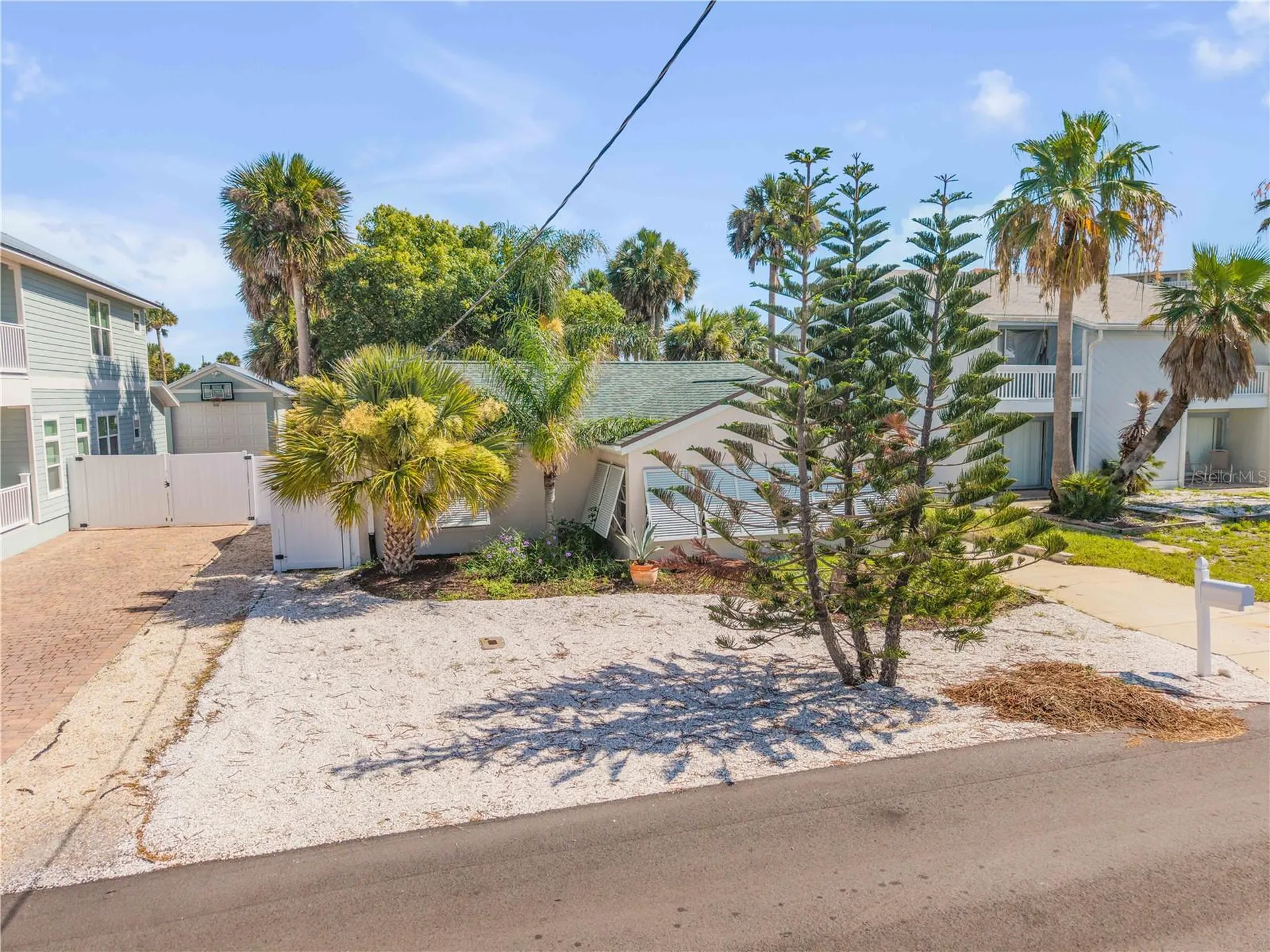 308 Due East Street New Smyrna Beach FL 32169
