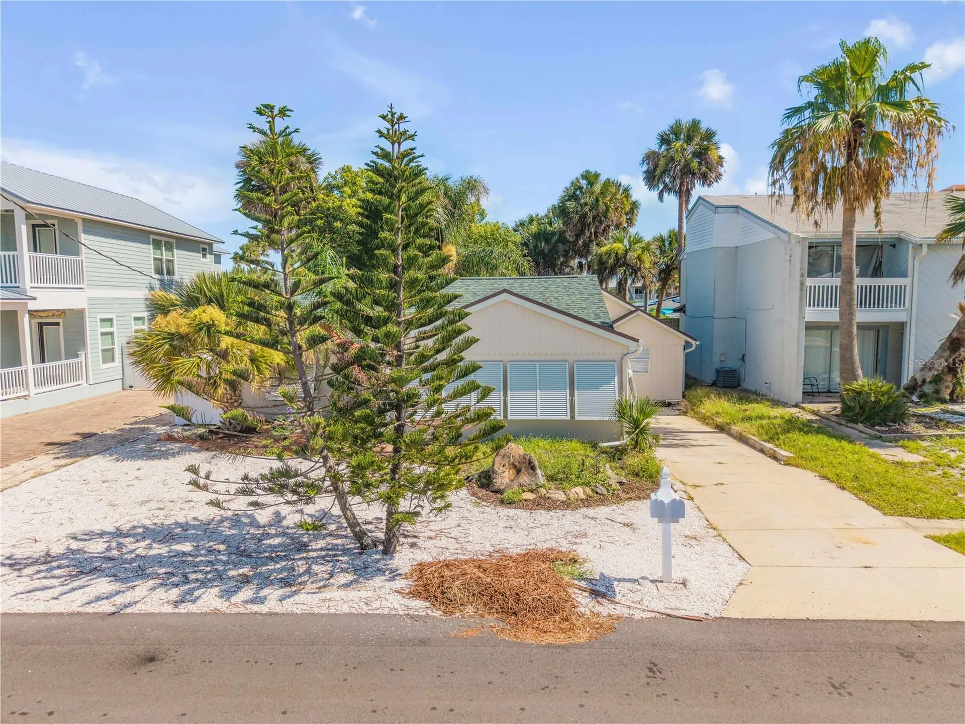 308 Due East Street New Smyrna Beach FL 32169