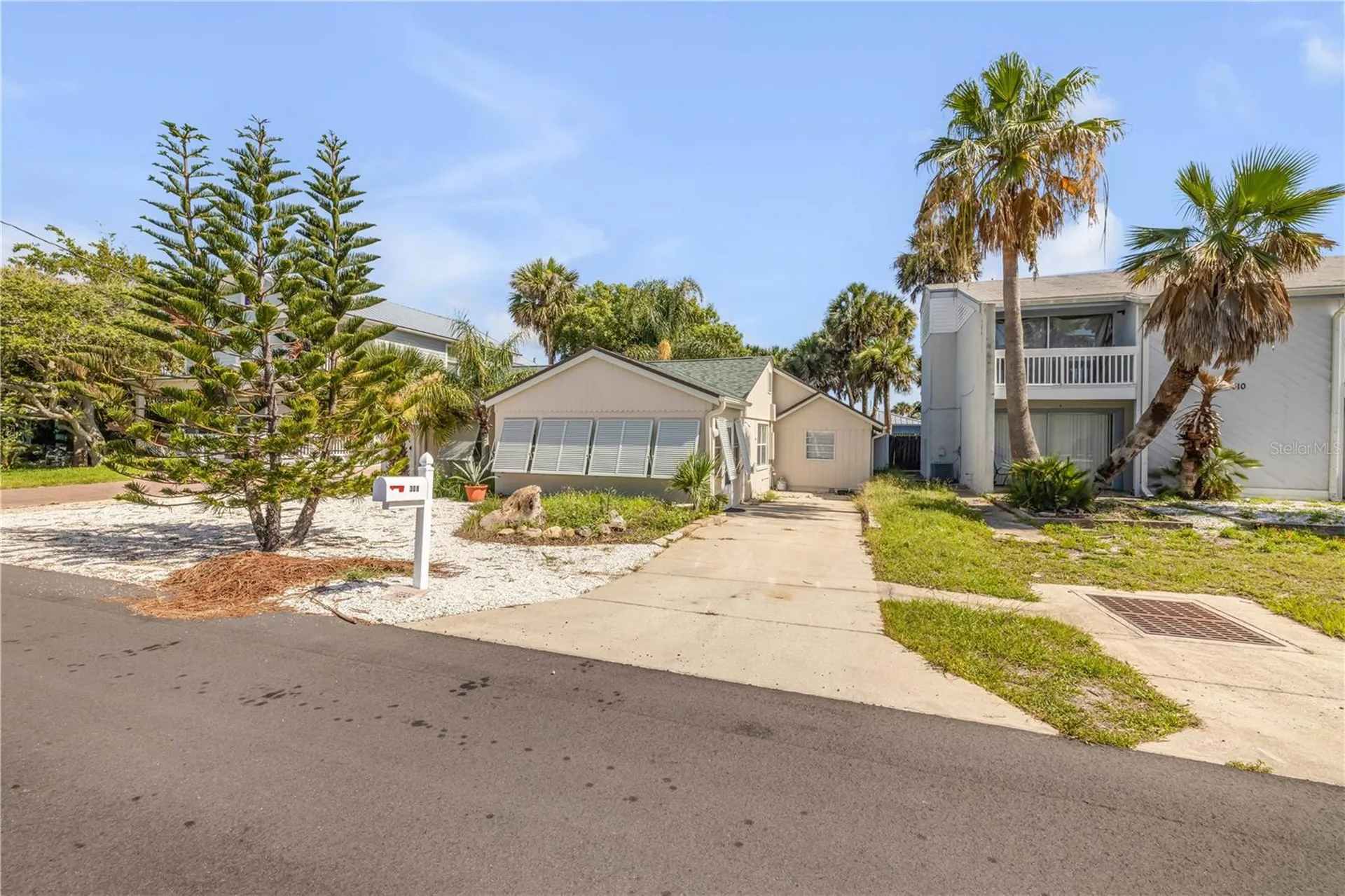 308 Due East Street New Smyrna Beach FL 32169